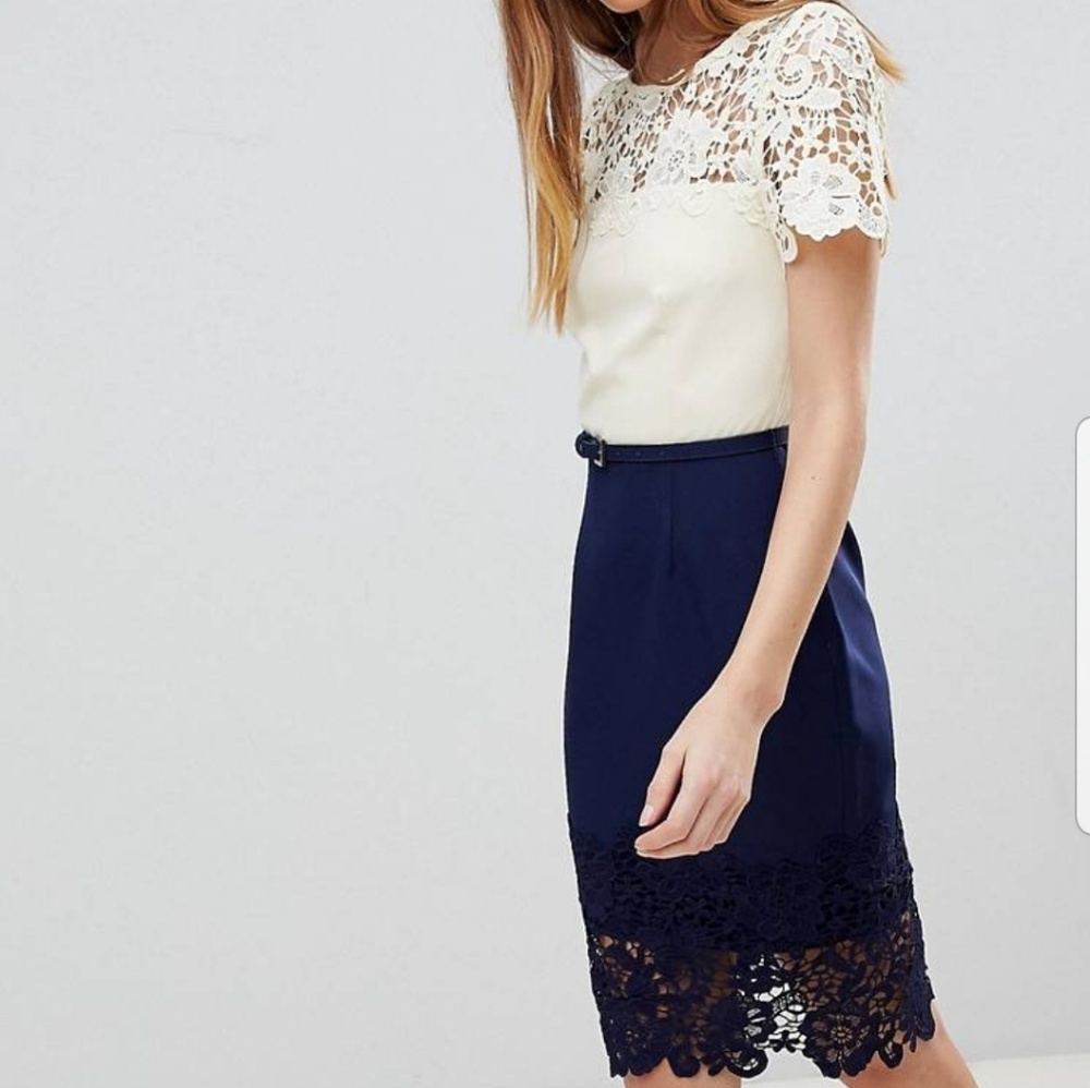 Navy & Cream Lace Panel Dress Size 20 NWOT